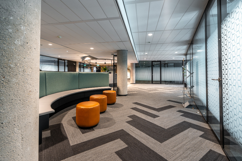 How Carpet Flooring Improves Dubai Office Spaces